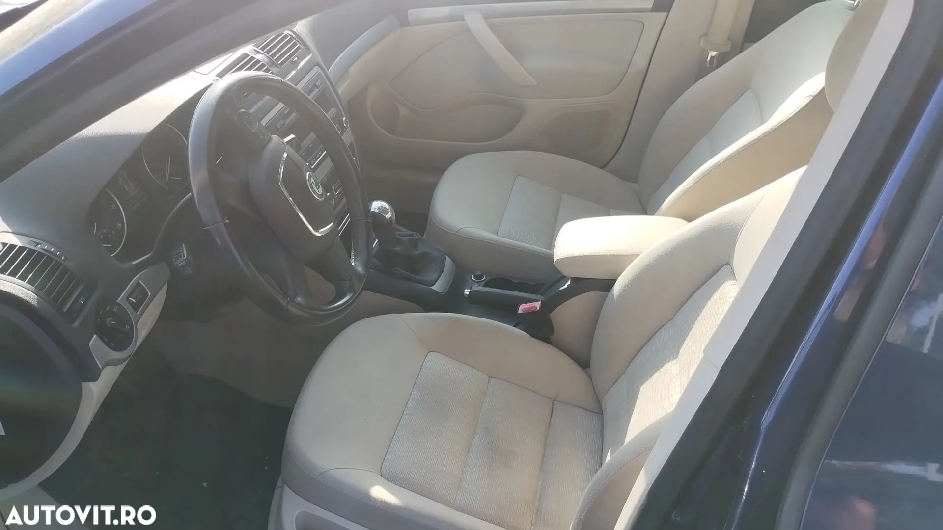 Skoda Octavia Combi 1.8 TSI Ambiente - 10