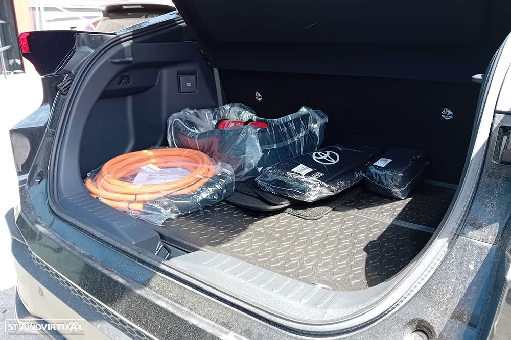 Toyota C-HR 2.0 Flow - 12