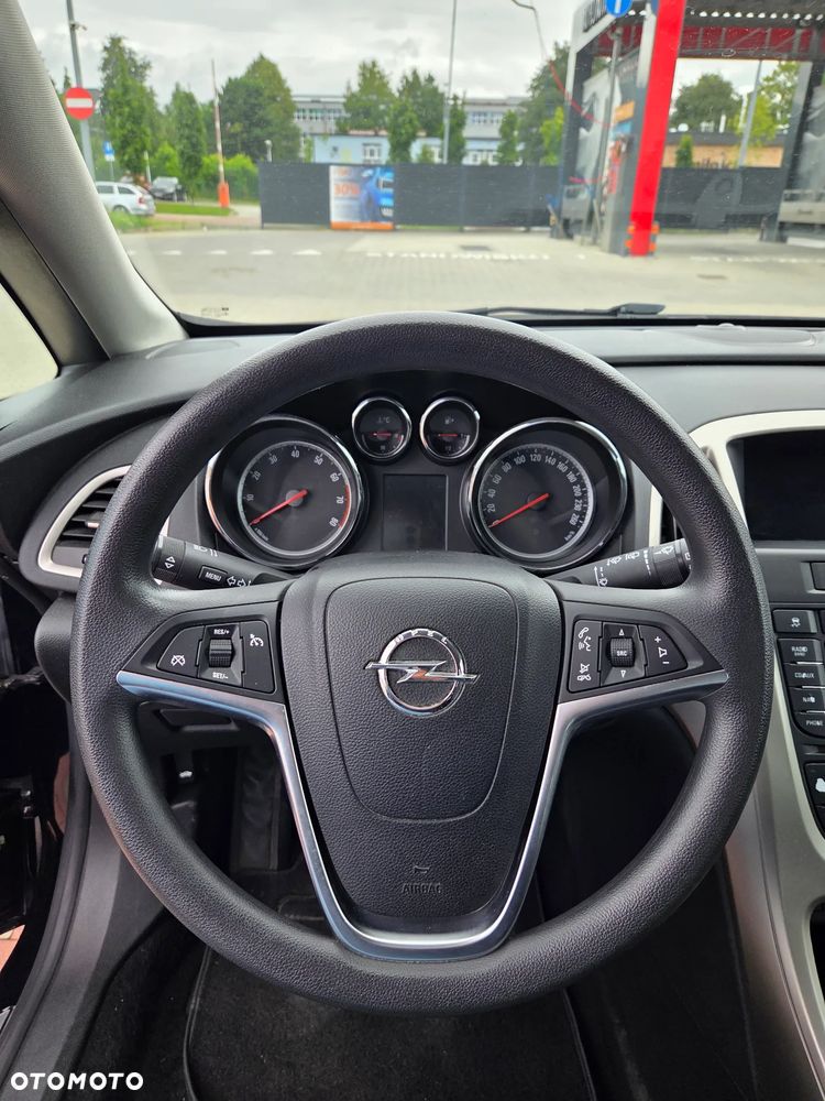Opel Astra 1.4 Turbo Exklusiv - 14