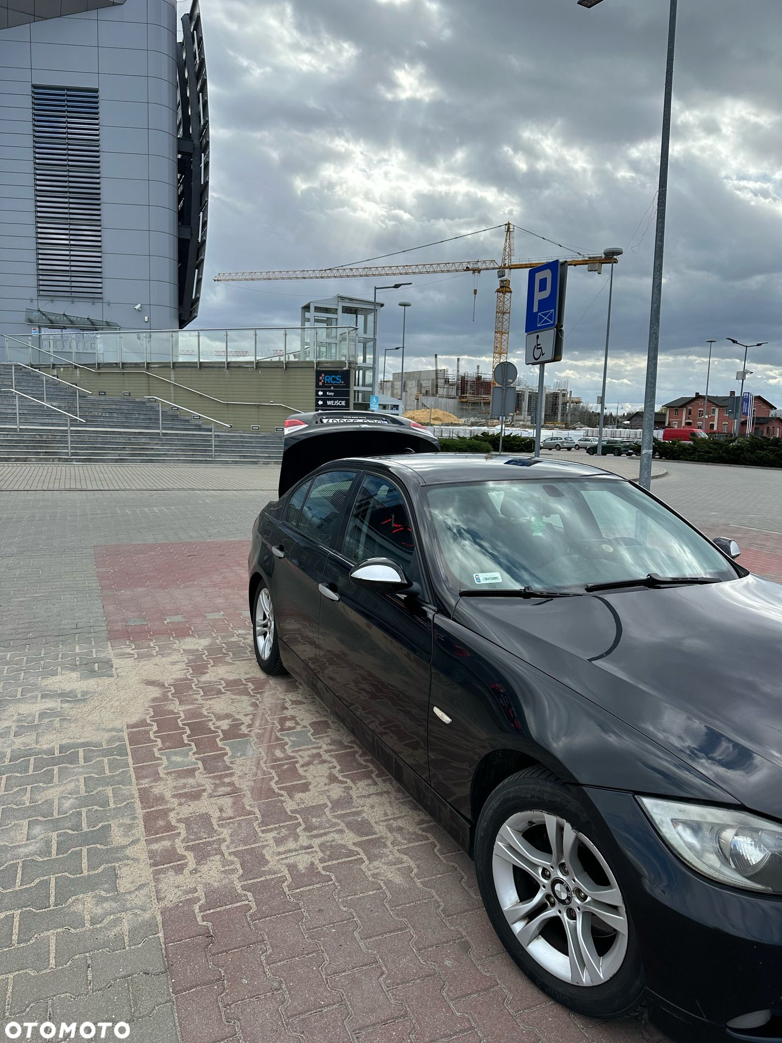 BMW Seria 3 318i - 3
