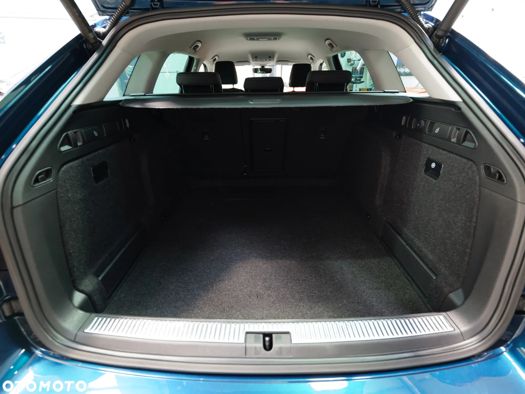 Skoda Superb 2.0 TDI SCR Ambition - 40