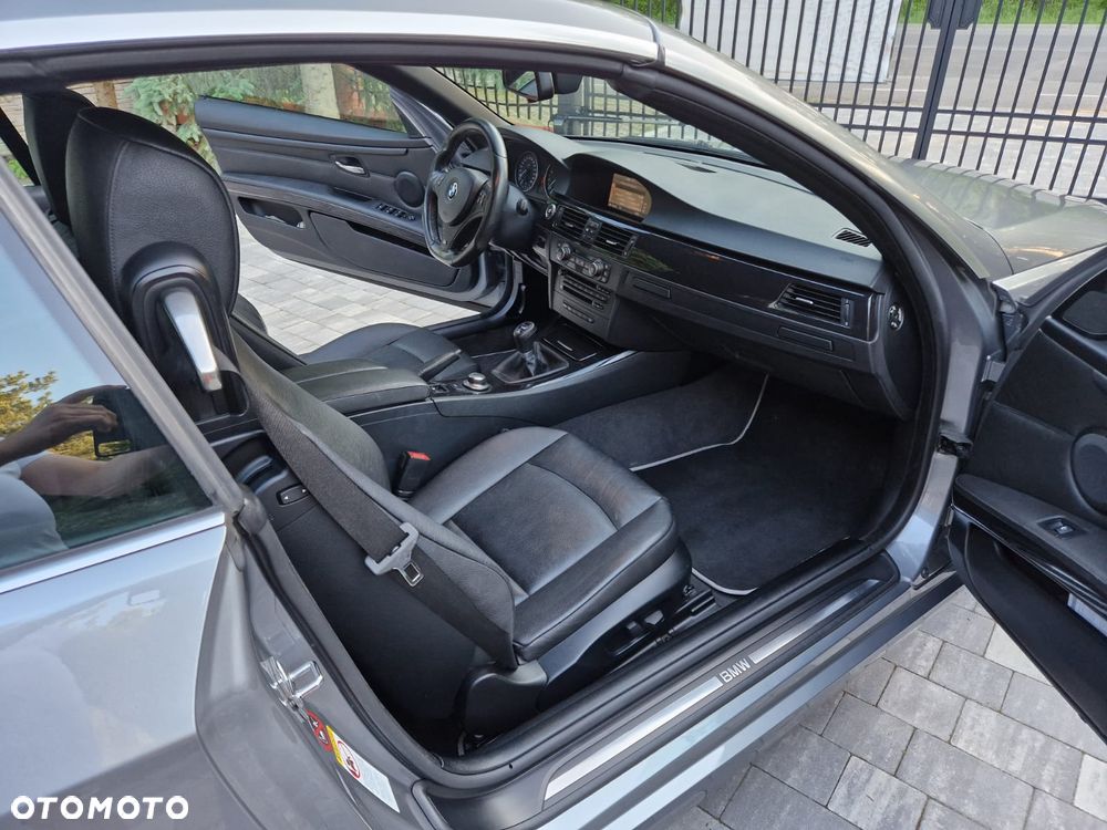 BMW Seria 3 325i - 15