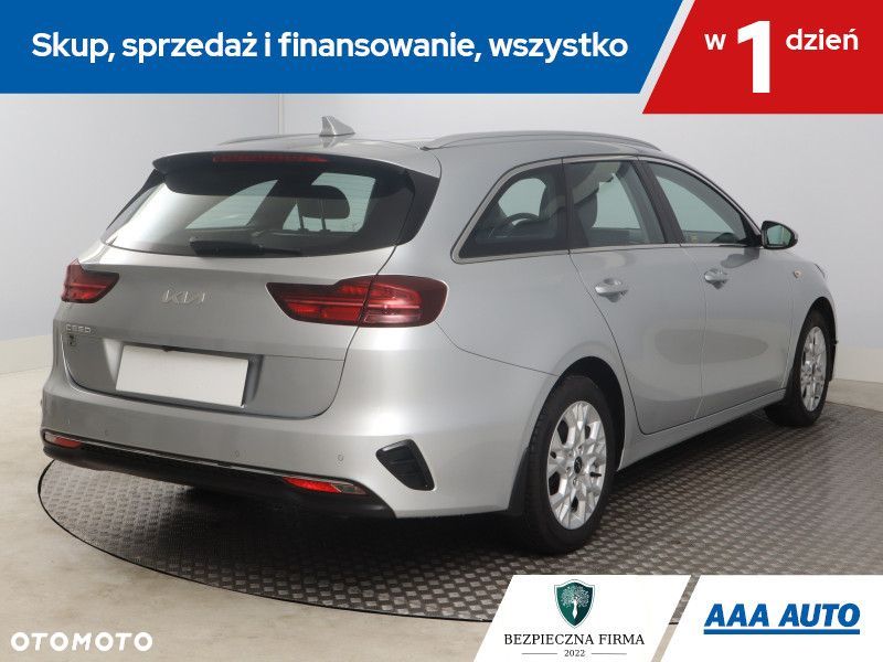 Kia Ceed - 7