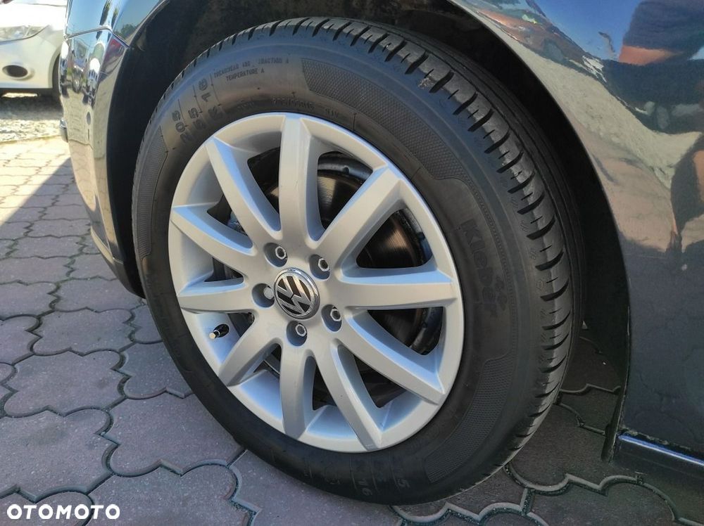 Volkswagen Golf - 16