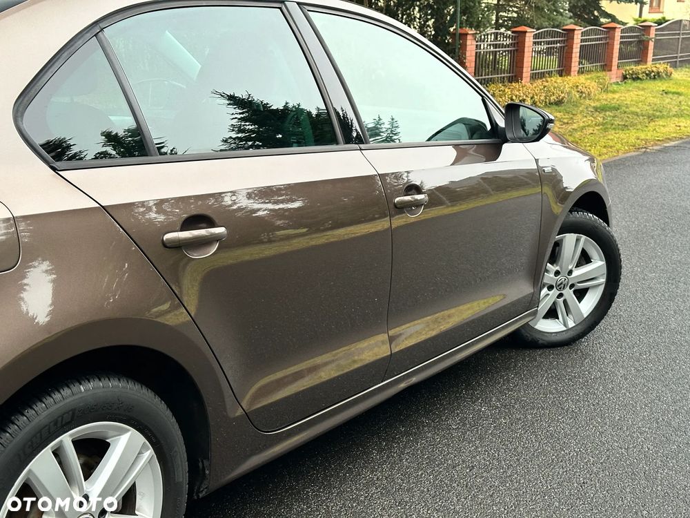 Volkswagen Jetta 1.4 TSI Match - 11