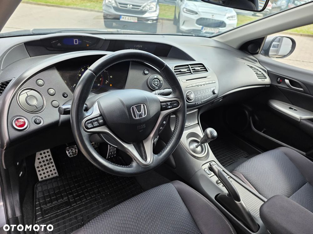 Honda Civic 1.8 Sport - 12