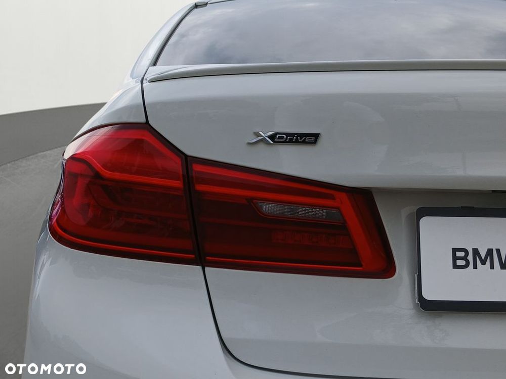 BMW Seria 5 520d M Sport sport - 10