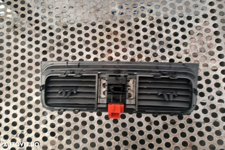 GRILA AERISIRE CENTRU Skoda Fabia 5J (facelift)  [din 2010 pana  2014] seria Hatchback 5-usi 1.2 TS - 2