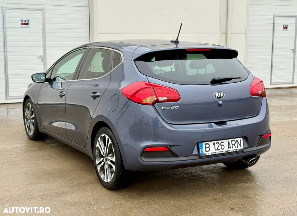 Kia Ceed 1.6 GDI DCT SW Platinum Edition - 4