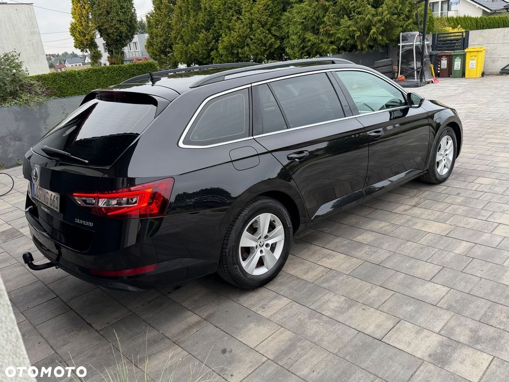 Skoda Superb 2.0 TDI Ambition DSG - 5