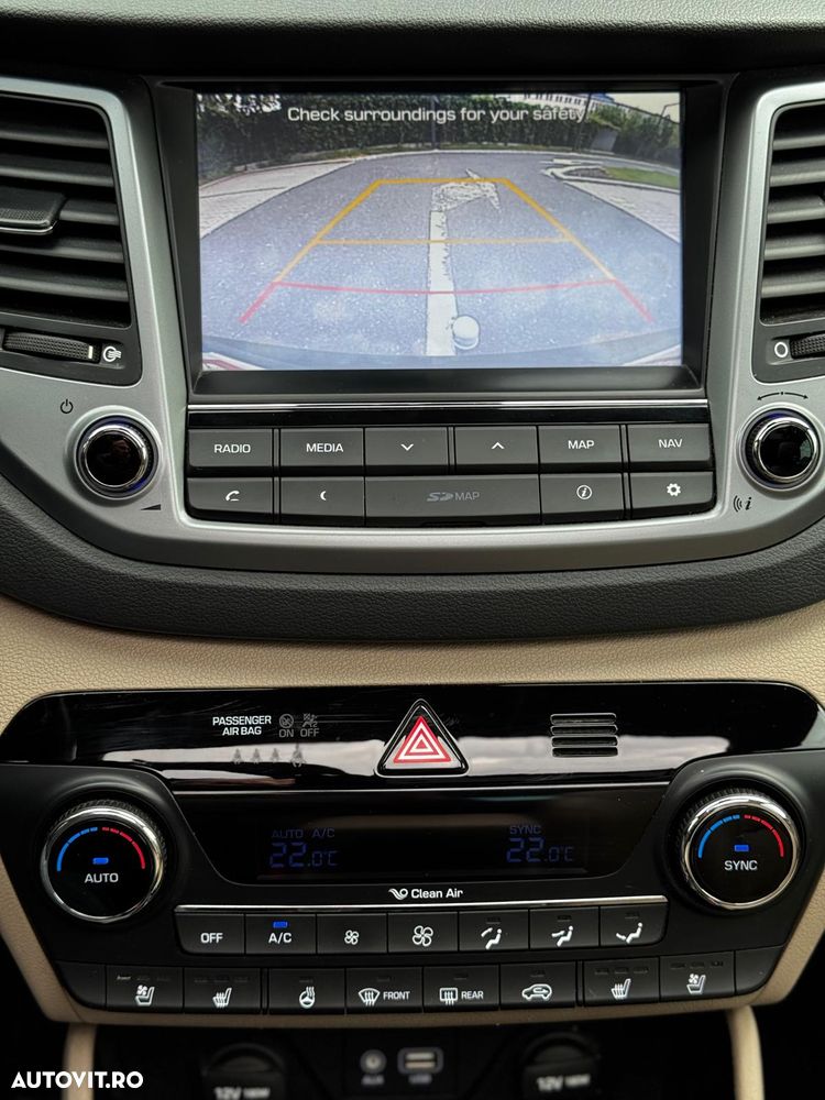 Hyundai Tucson blue 1.7 CRDi 2WD DCT Premium - 13
