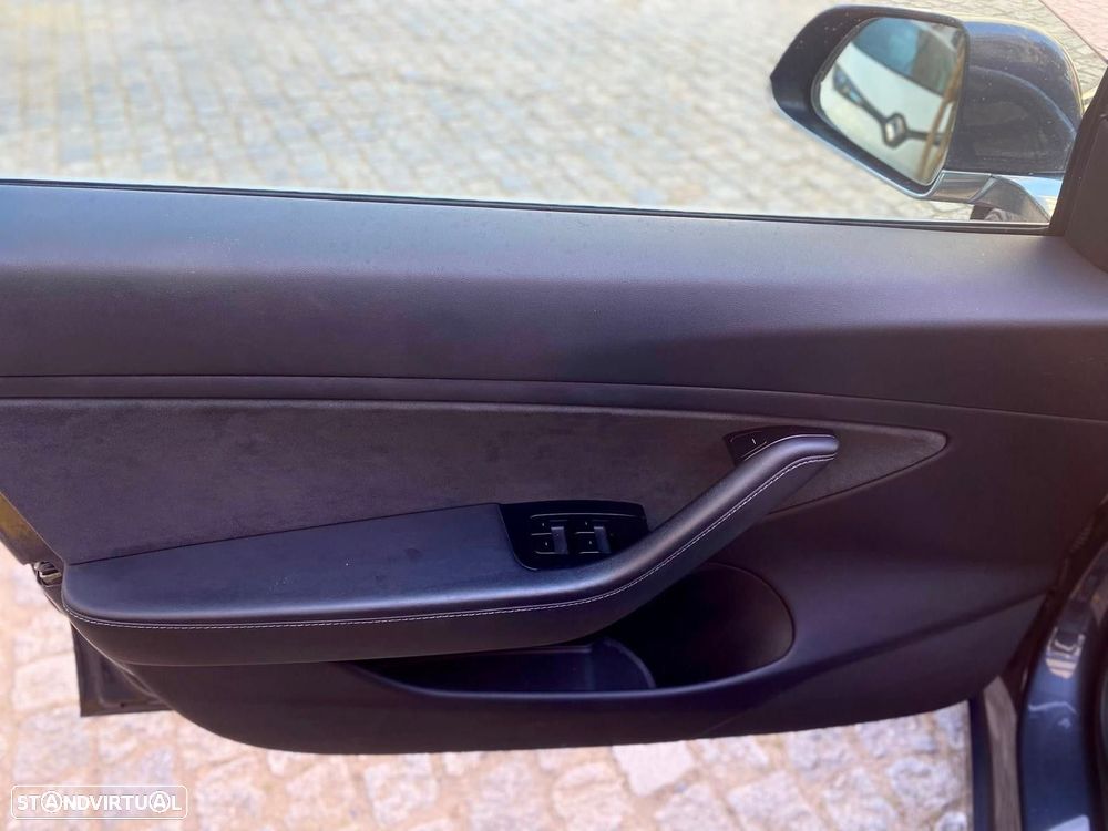 Tesla Model 3 Standard Range Plus RWD - 9