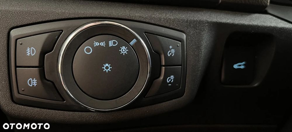 Ford Mondeo 2.0 EcoBlue Titanium - 19