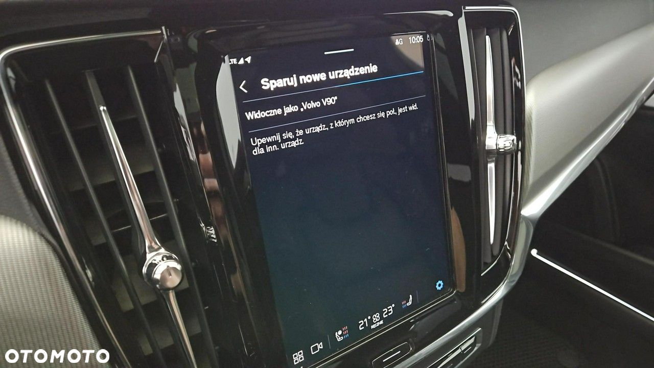Volvo V90 T8 AWD Plug-In Hybrid R-Design - 20