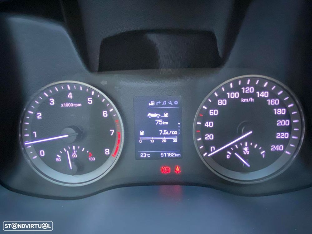 Hyundai Tucson - 11