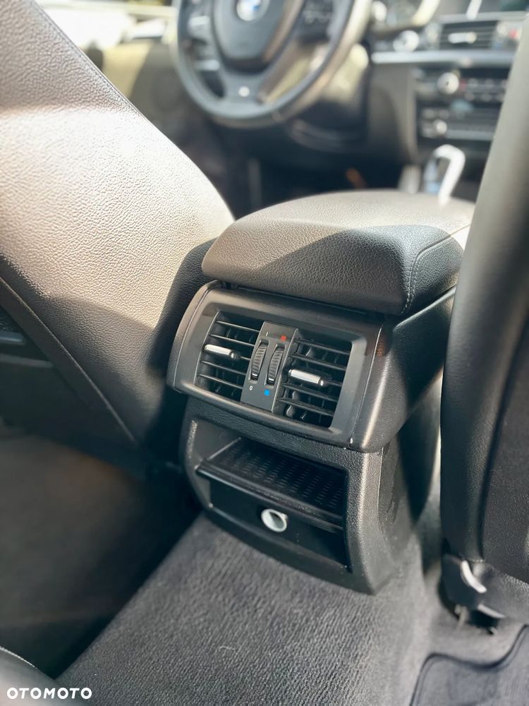 BMW X4 xDrive20d - 33