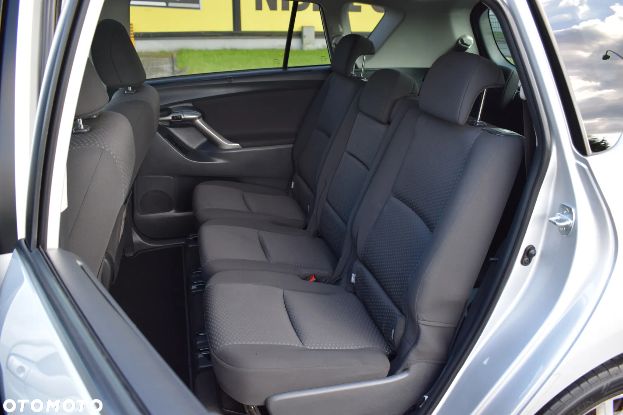 Toyota Verso 1.8 Sol plus 7os - 32