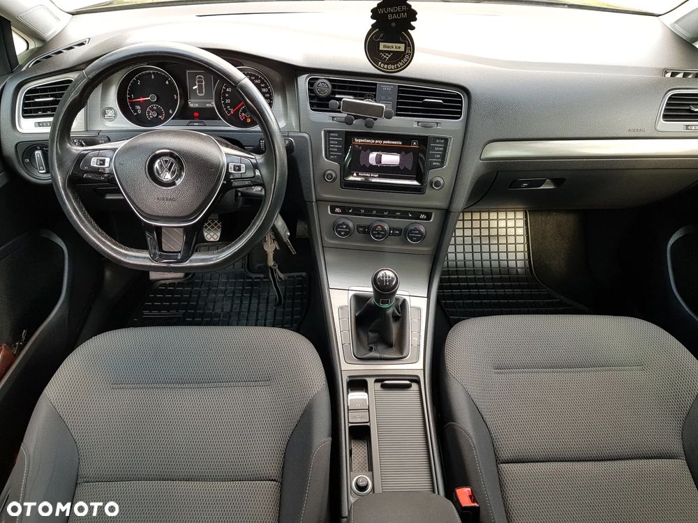 Volkswagen Golf 1.6 TDI BlueMotion Technology Comfortline - 28