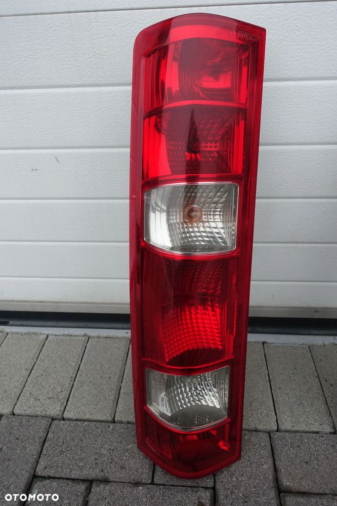 LAMPA LEWY PRAWY TYŁ IVECO DAILY 06 -14r. - 5