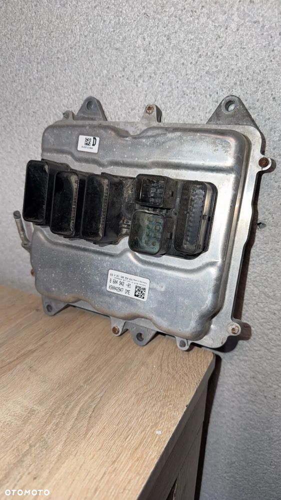 BMW F06 F12 F13 KOMPUTER STEROWNIK SILNIKA 8604942 - 1