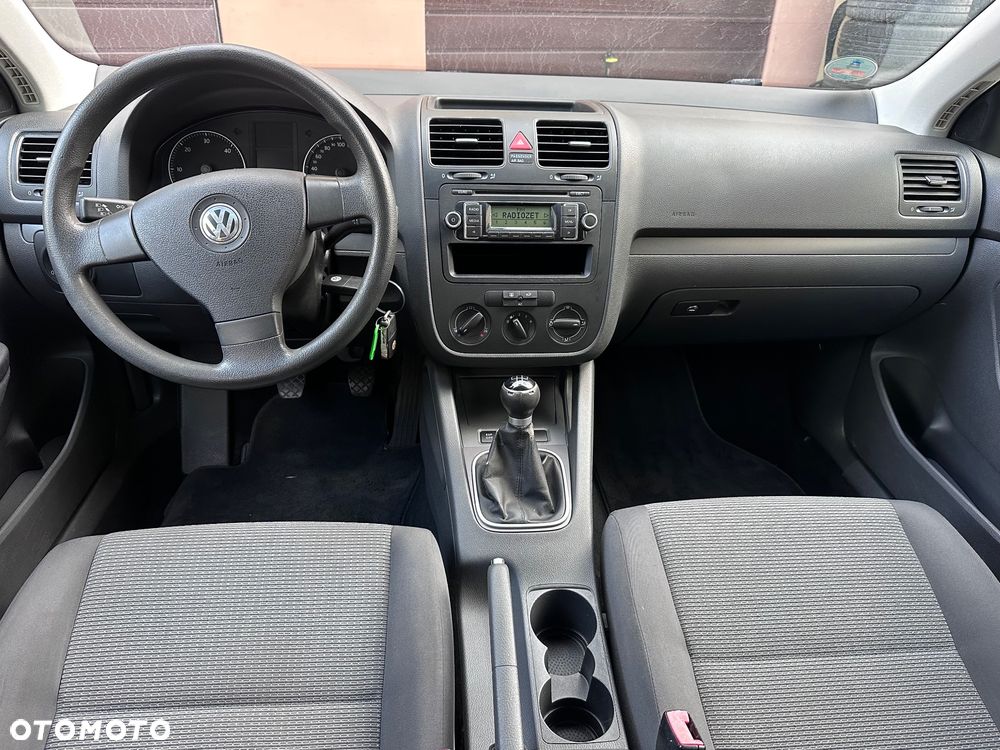 Volkswagen Golf 1.9 TDI DPF Trendline - 29