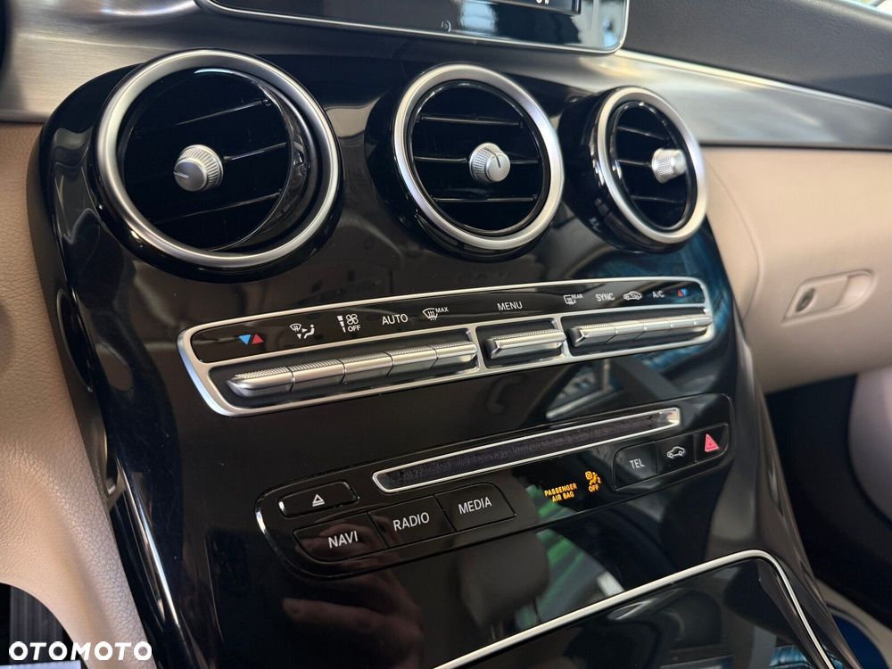 Mercedes-Benz Klasa C - 24