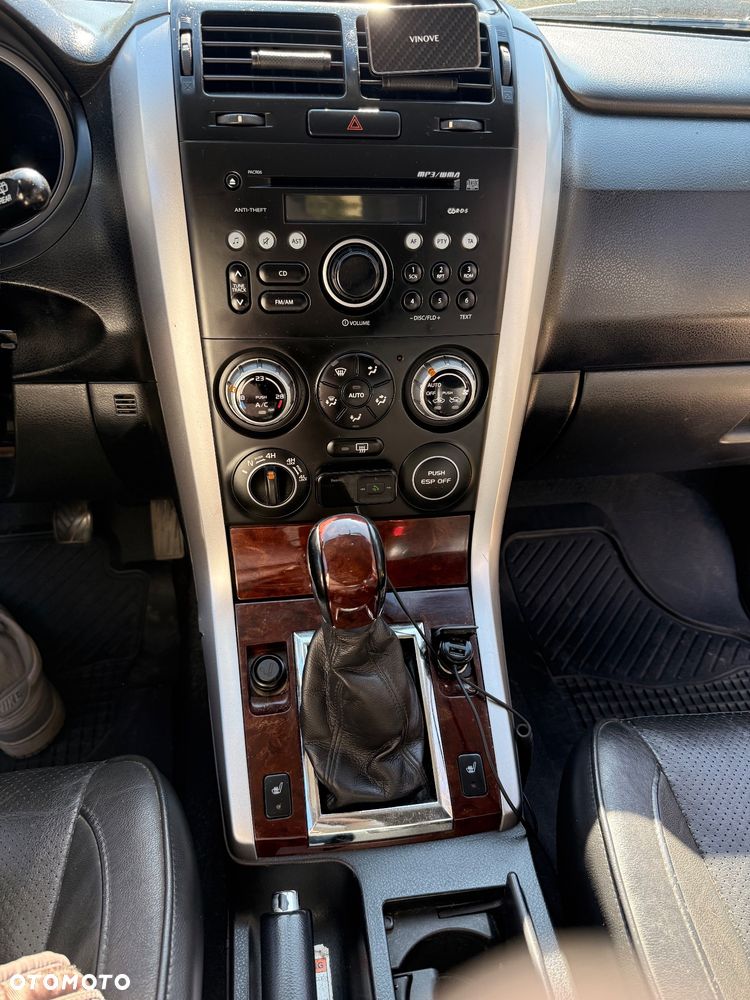 Suzuki Grand Vitara 1.9 DDiS - 12