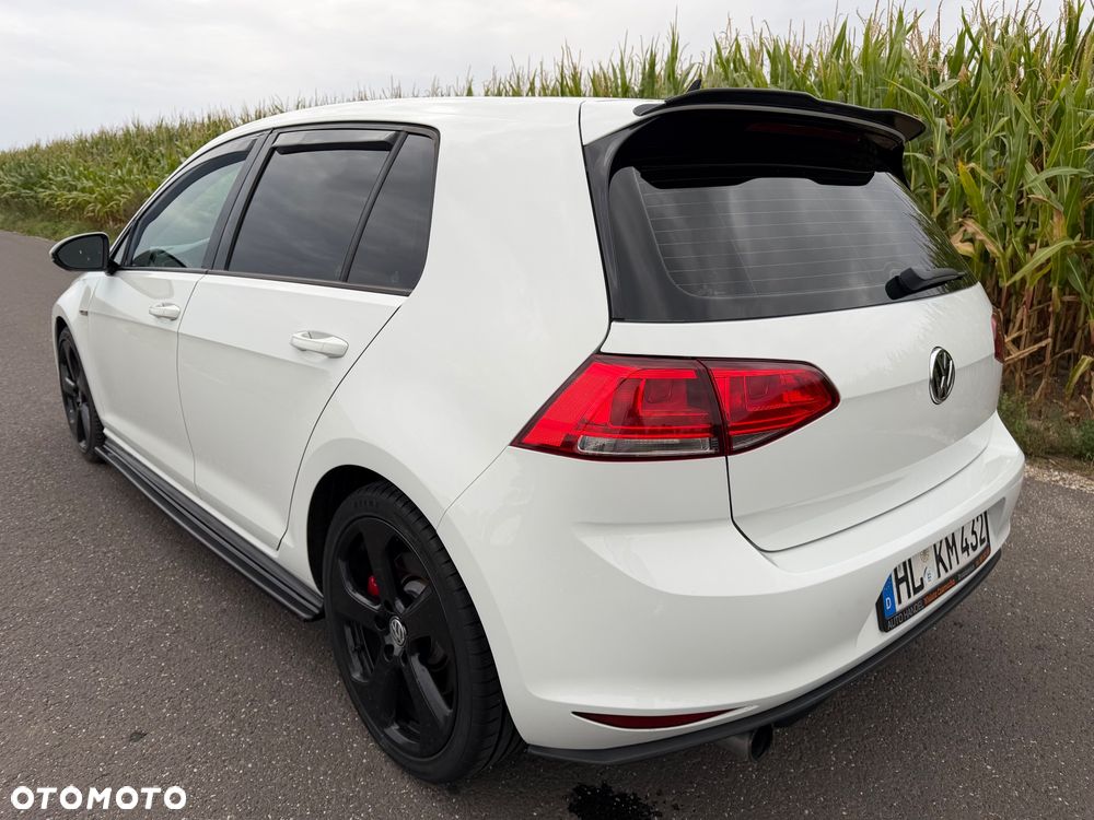 Volkswagen Golf GTI BlueMotion Technology DSG - 9