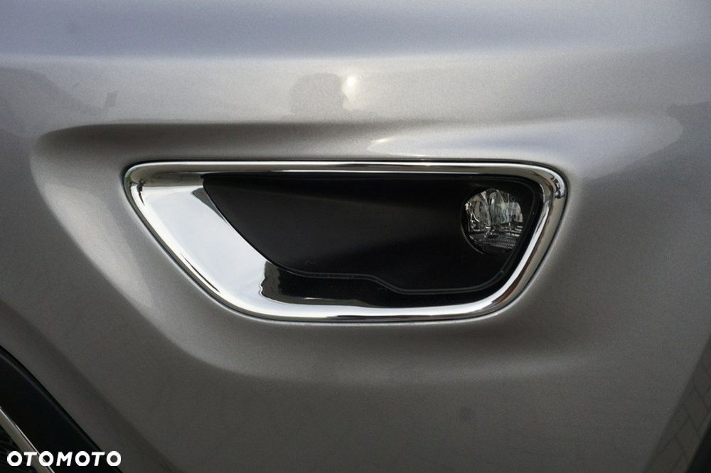 Jeep Grand Cherokee - 33