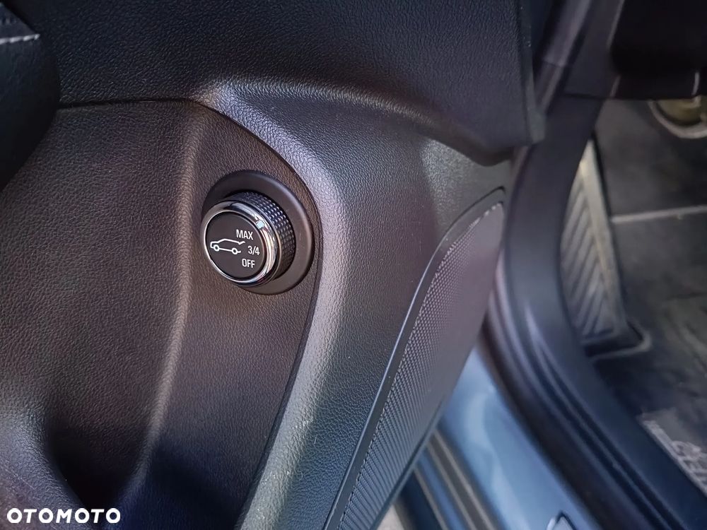 Opel Insignia 1.5 T GPF Innovation S&S - 26