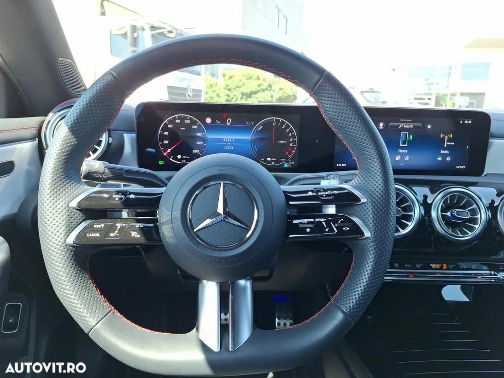 Mercedes-Benz CLA 250 e Coupe - 11