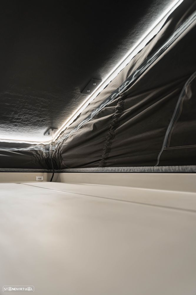 Mercedes-Benz Sprinter - 20