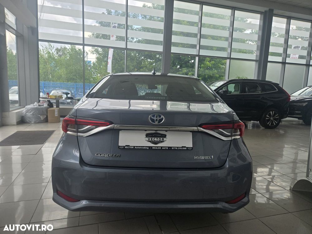 Toyota Corolla 1.8 HSD Business - 6