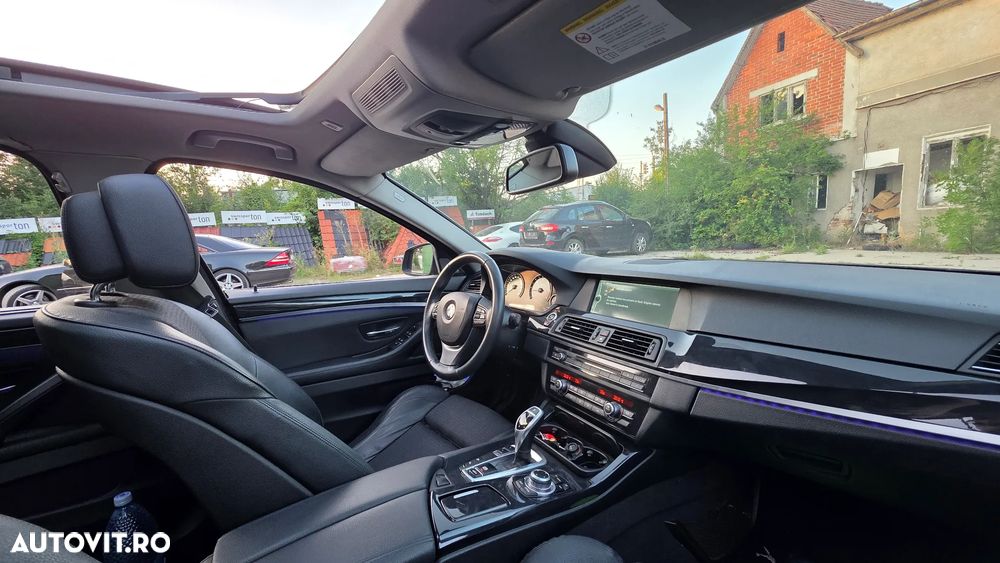BMW Seria 5 525d xDrive Sport-Aut. Luxury Line - 9
