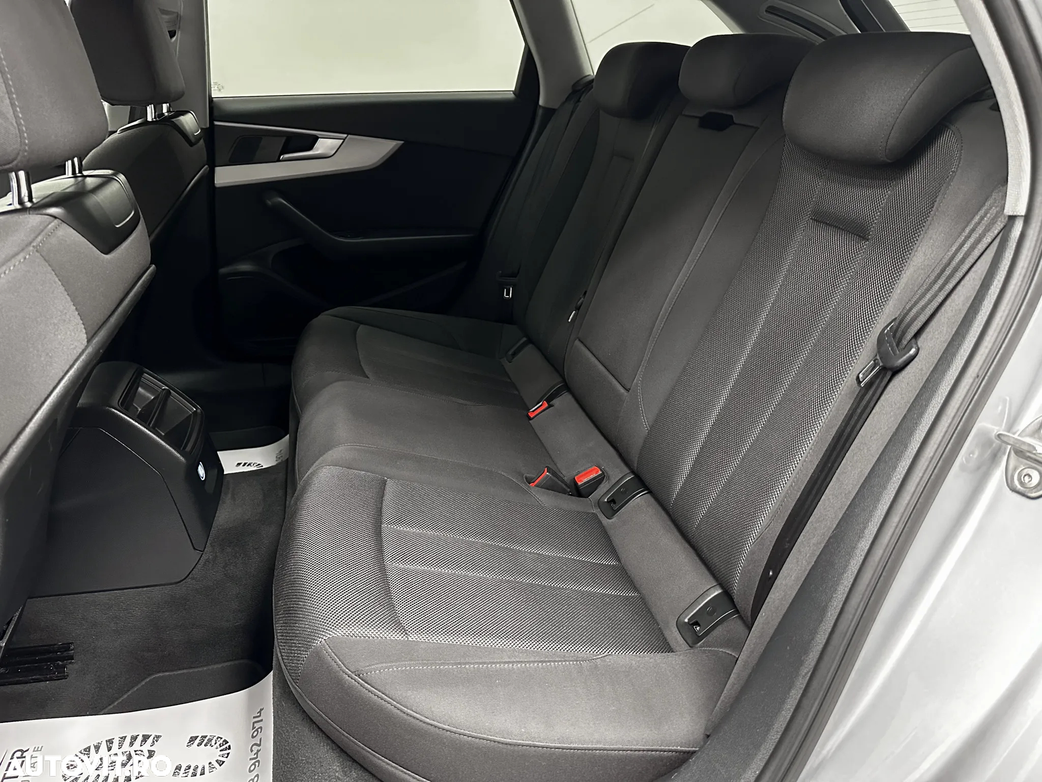 Audi A4 Avant 2.0 35 TDI S tronic MHEV Advanced - 16