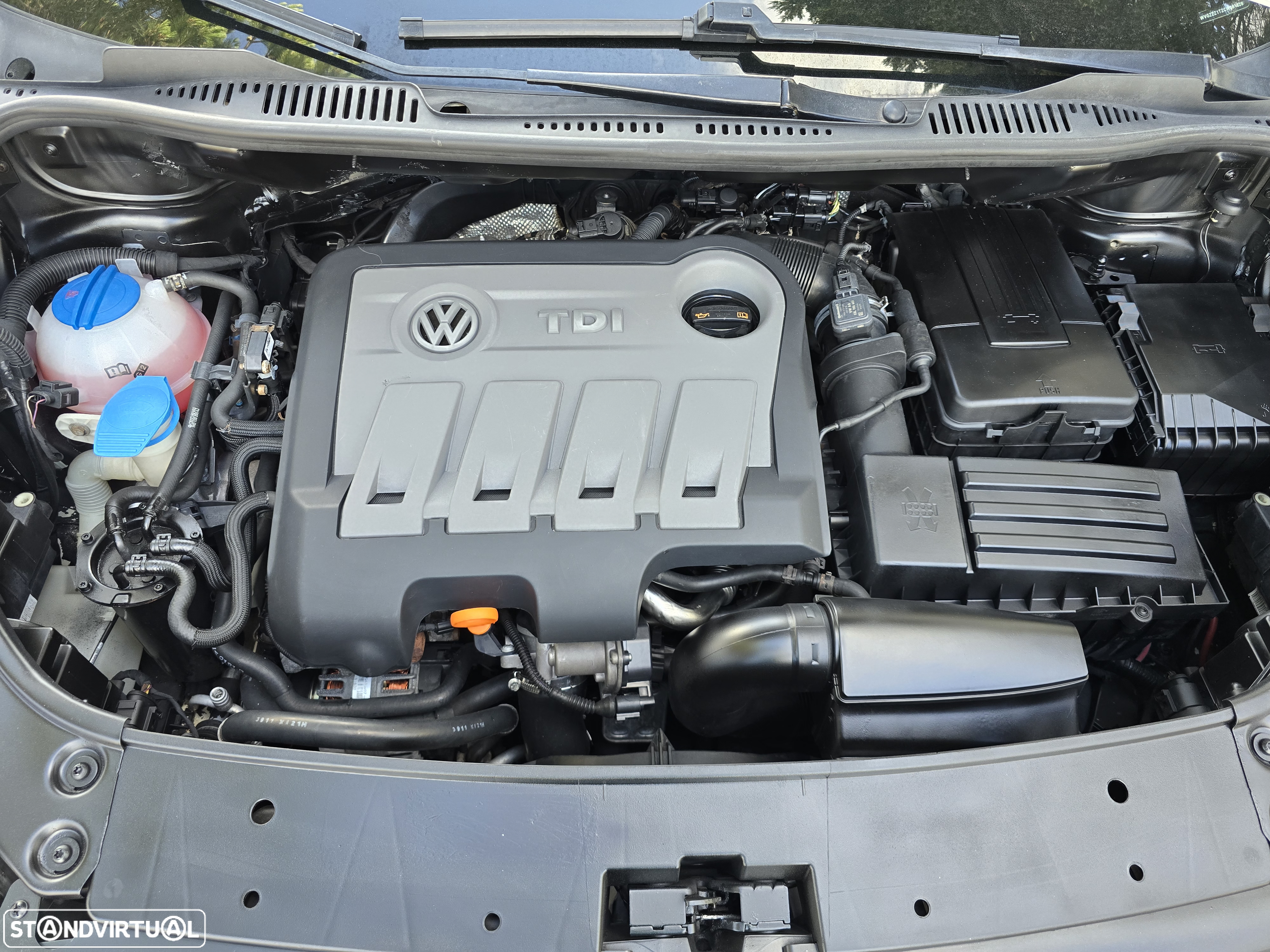VW Touran 1.6 TDI Blue.Confortline 7L - 34