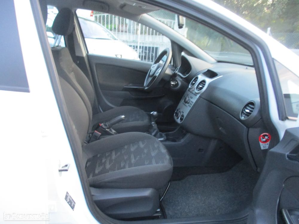 Opel Corsa 1.2 City S/S - 20