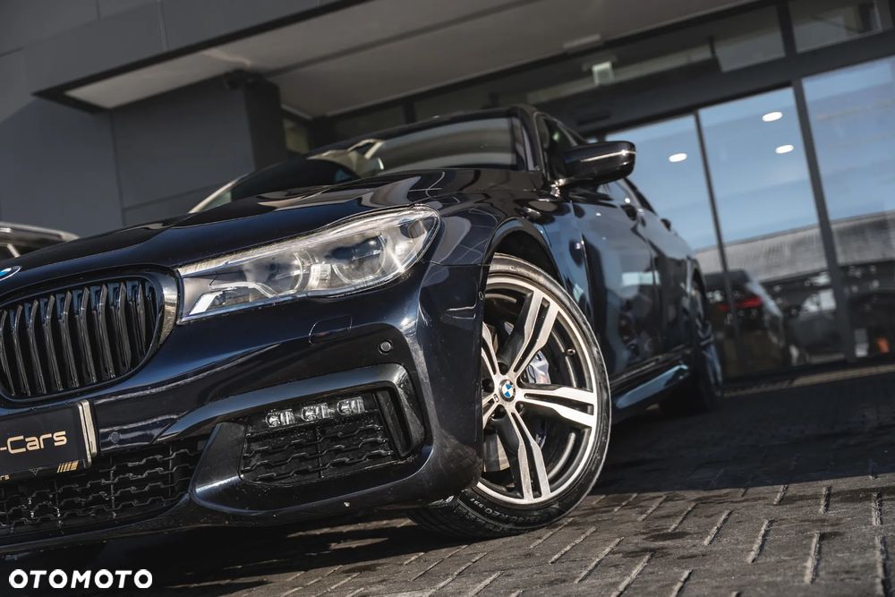BMW Seria 7 740d xDrive sport - 3