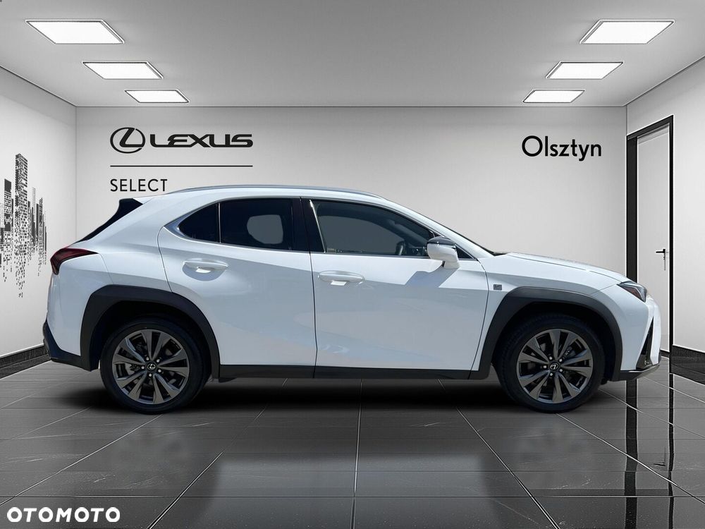 Lexus UX 300h F Sport Design - 7