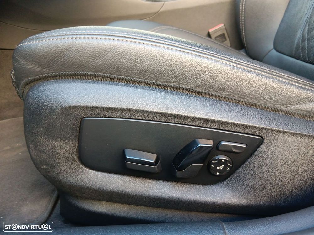 BMW 520 d Pack Desportivo M Auto - 12