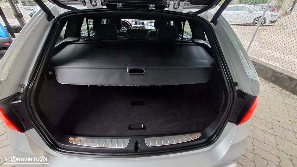 BMW 318 d Touring Auto Pack M - 49
