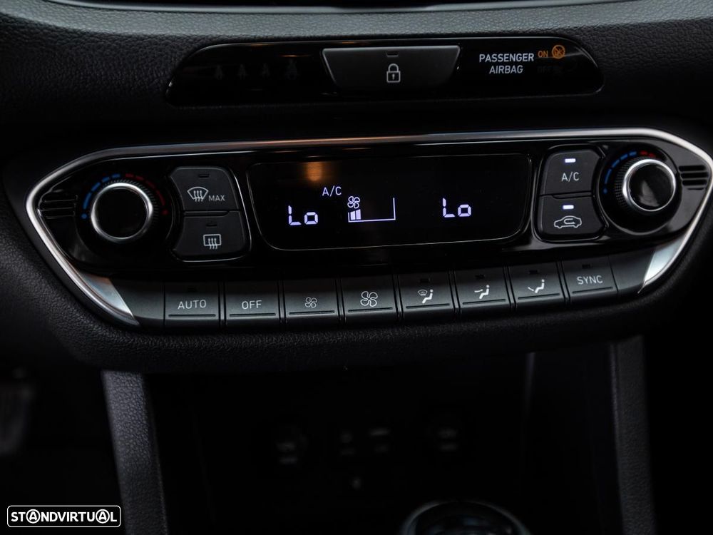 Hyundai i30 SW - 15