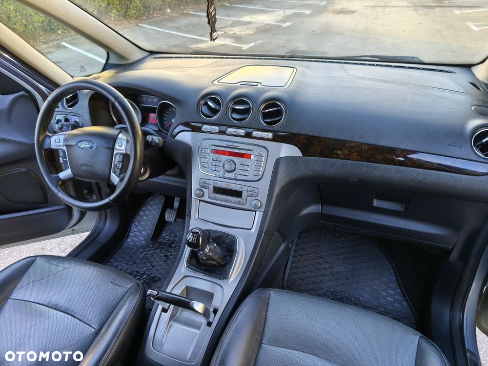 Ford Galaxy - 5