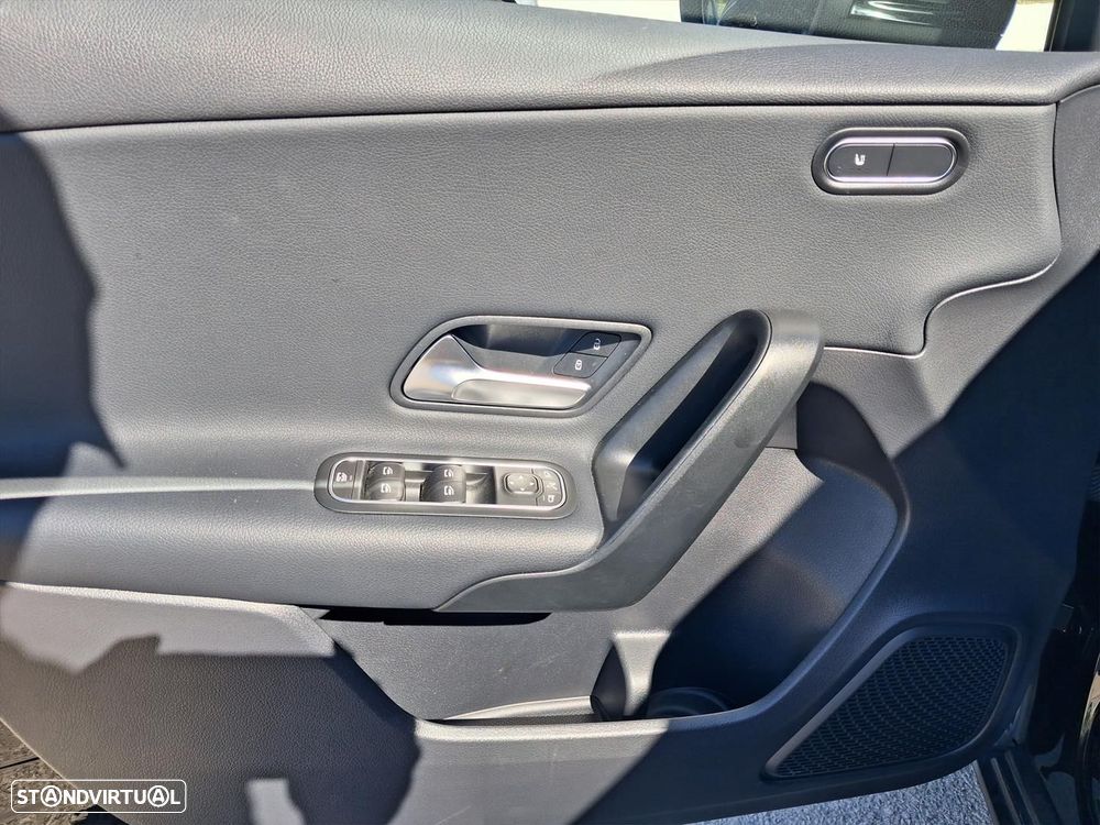 Mercedes-Benz A 200 Standard - 9