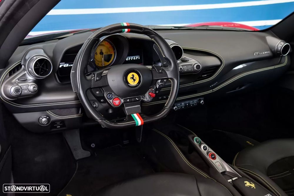 Ferrari F8 Tributo 3.9 Twin-Turbo V8 — fotografia 6