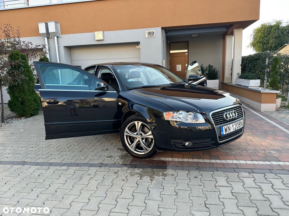Audi A4 Limousine - 14