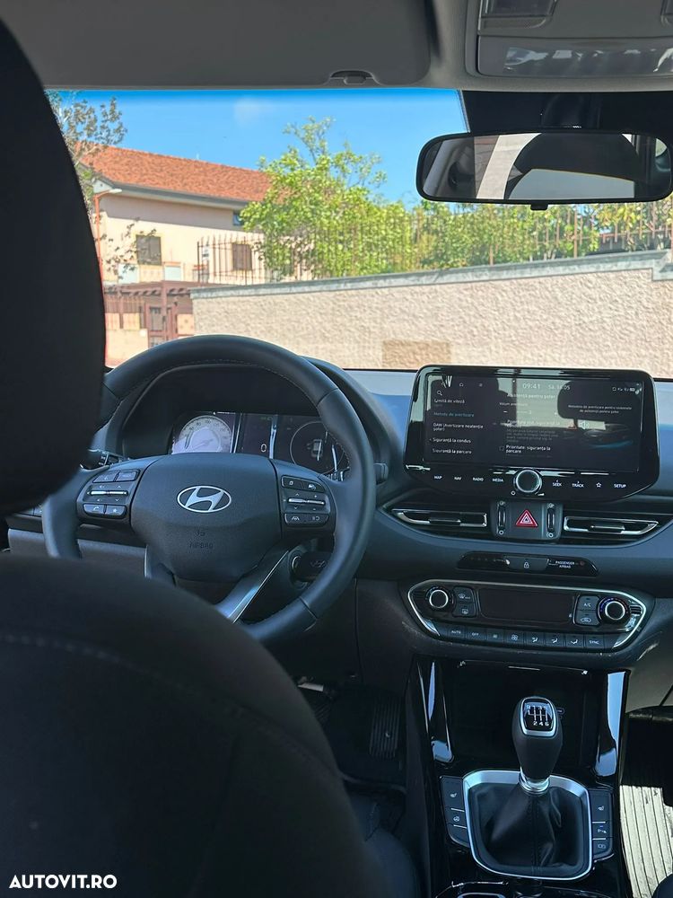 Hyundai i30 1.5 96CP M/T Highway - 13