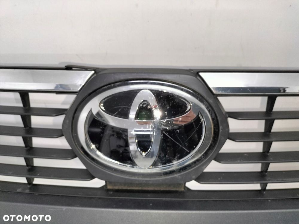 Atrapa kratka grill TOYOTA HILUX 8 VIII LIFT 20- INVINCIBLE - 7