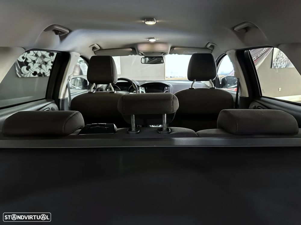 Ford Focus SW 1.5 TDCi Titanium - 20