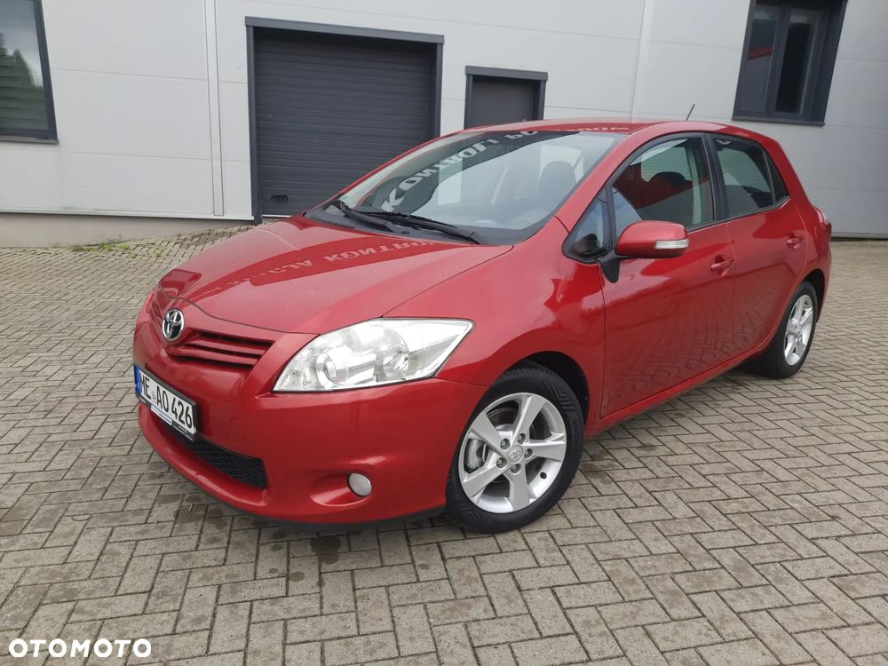 Toyota Auris 1.33 Dual-VVT-i - 1